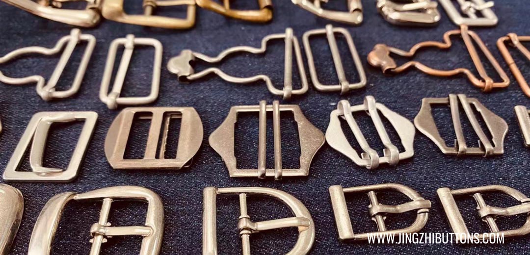 metal buckles in different designs and colors
