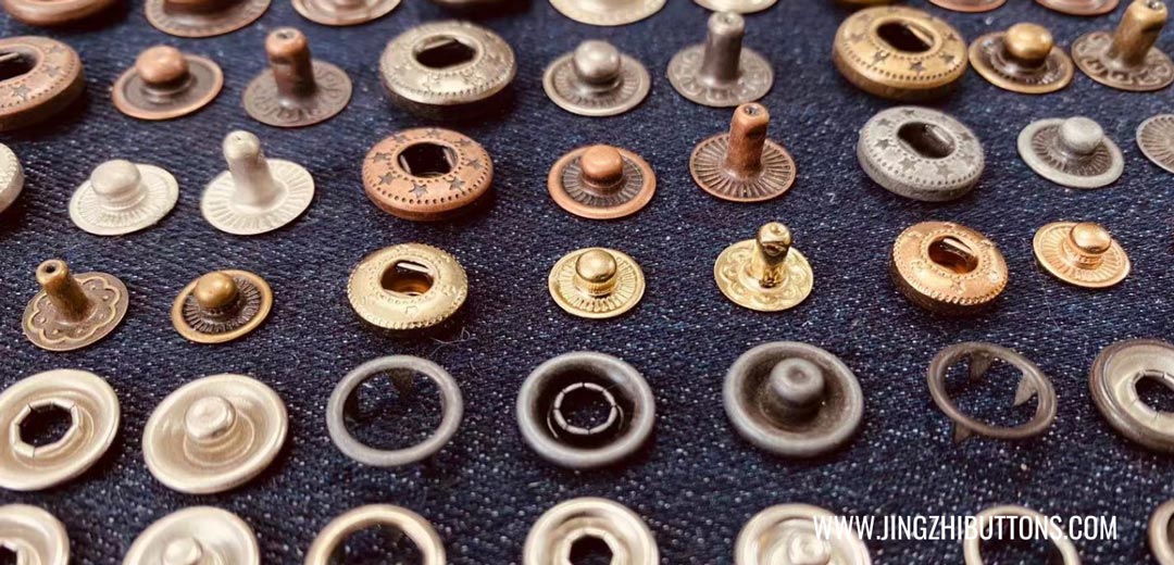 spring snap buttons and ring snap buttons in different sizes
